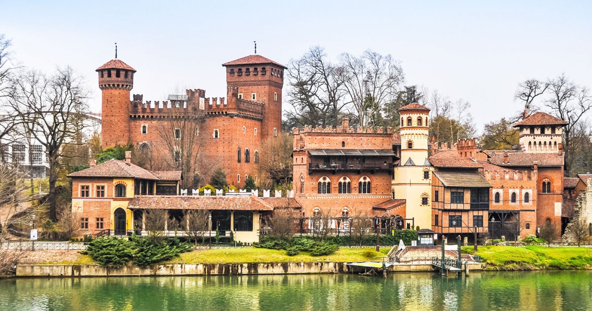 borgo medievale con castello